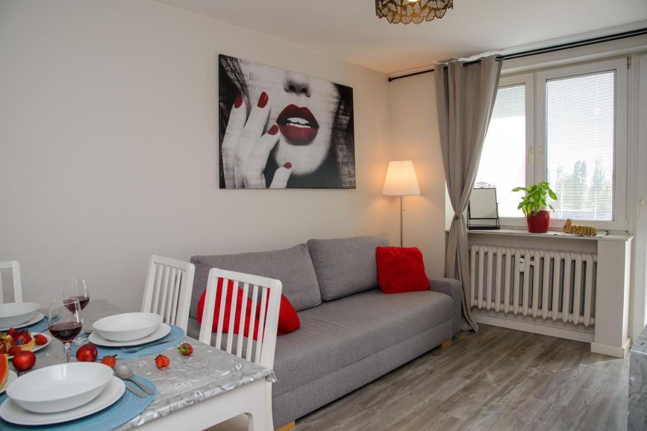 อพาร์ตเมนต์ 3 ห้องนอน 1 ห้องน้ำส่วนตัว ขนาด 46 ตร.ม. – สวนลอง Apartment กดัญสก์ ภายนอก รูปภาพ