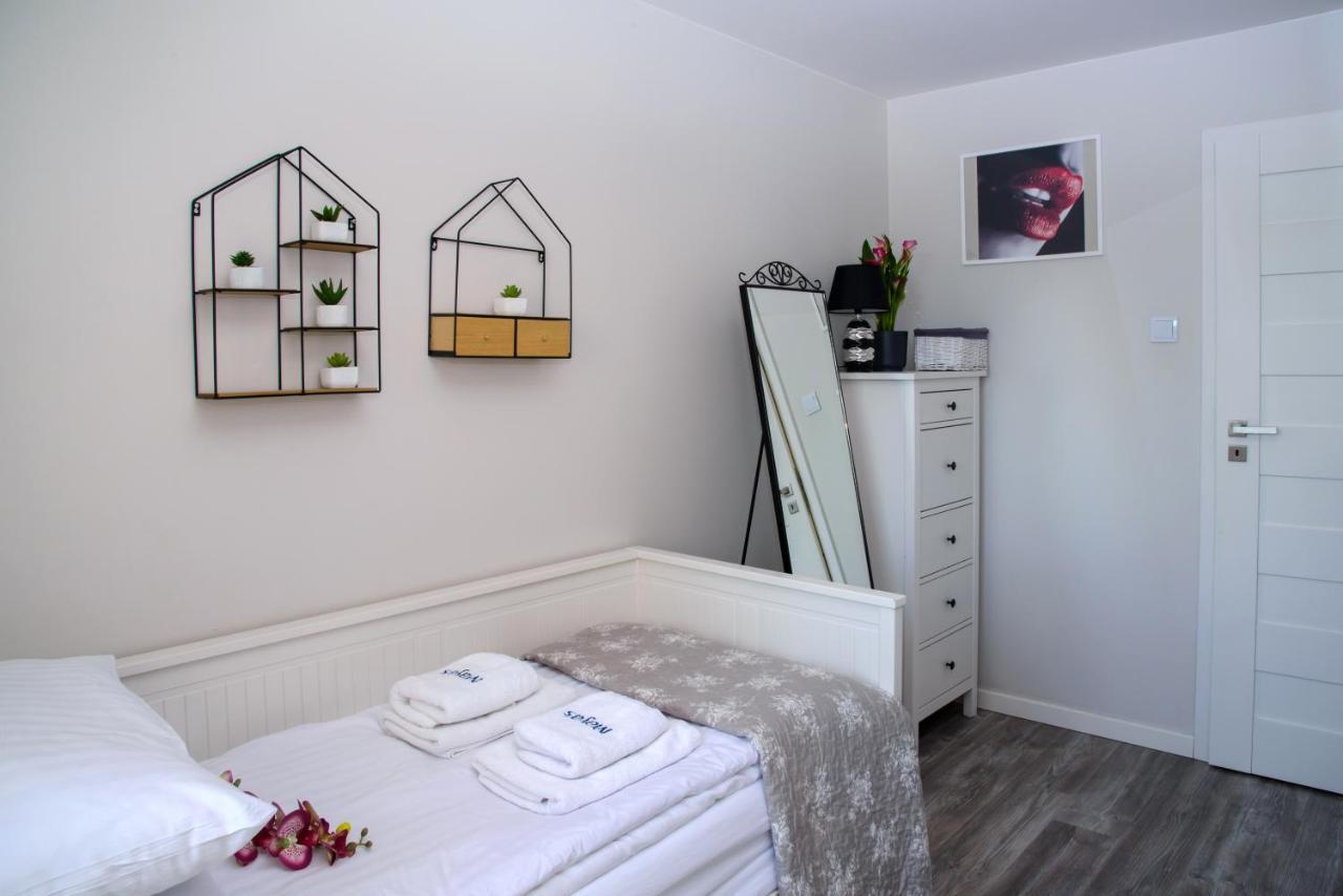 อพาร์ตเมนต์ 3 ห้องนอน 1 ห้องน้ำส่วนตัว ขนาด 46 ตร.ม. – สวนลอง Apartment กดัญสก์ ภายนอก รูปภาพ