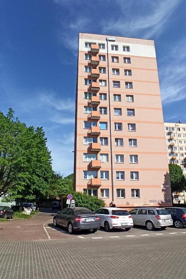 อพาร์ตเมนต์ 3 ห้องนอน 1 ห้องน้ำส่วนตัว ขนาด 46 ตร.ม. – สวนลอง Apartment กดัญสก์ ภายนอก รูปภาพ
