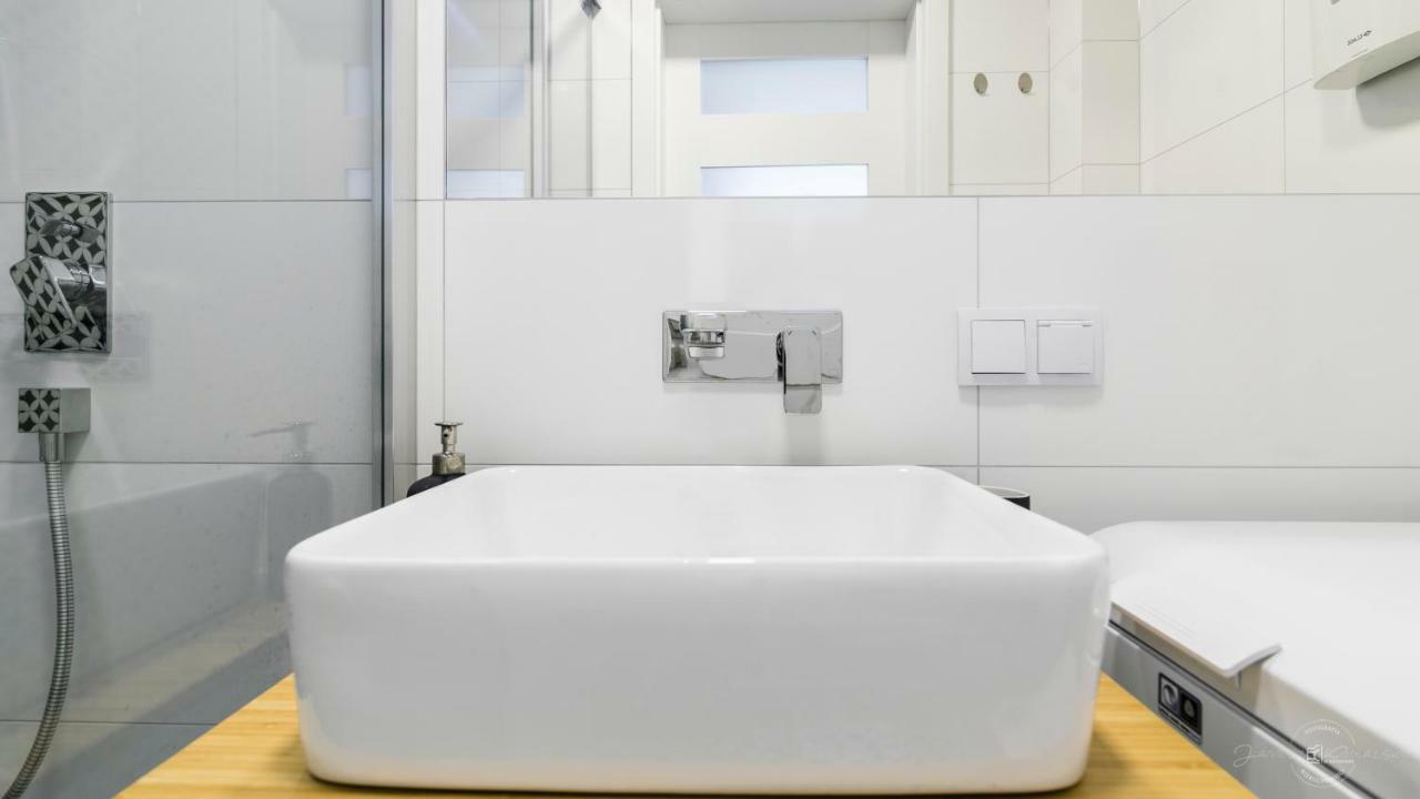 อพาร์ตเมนต์ 3 ห้องนอน 1 ห้องน้ำส่วนตัว ขนาด 46 ตร.ม. – สวนลอง Apartment กดัญสก์ ภายนอก รูปภาพ